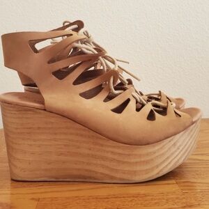 Musse & Cloud Camel Oneka Wedge Sandals Size 10
